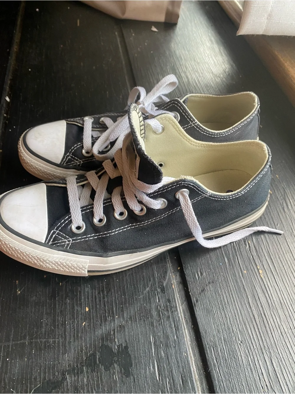 Converse womans Black & White Low Top Sneakers